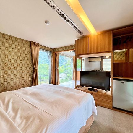 Wulai Sunglyu Hot Spring Resort Exterior photo