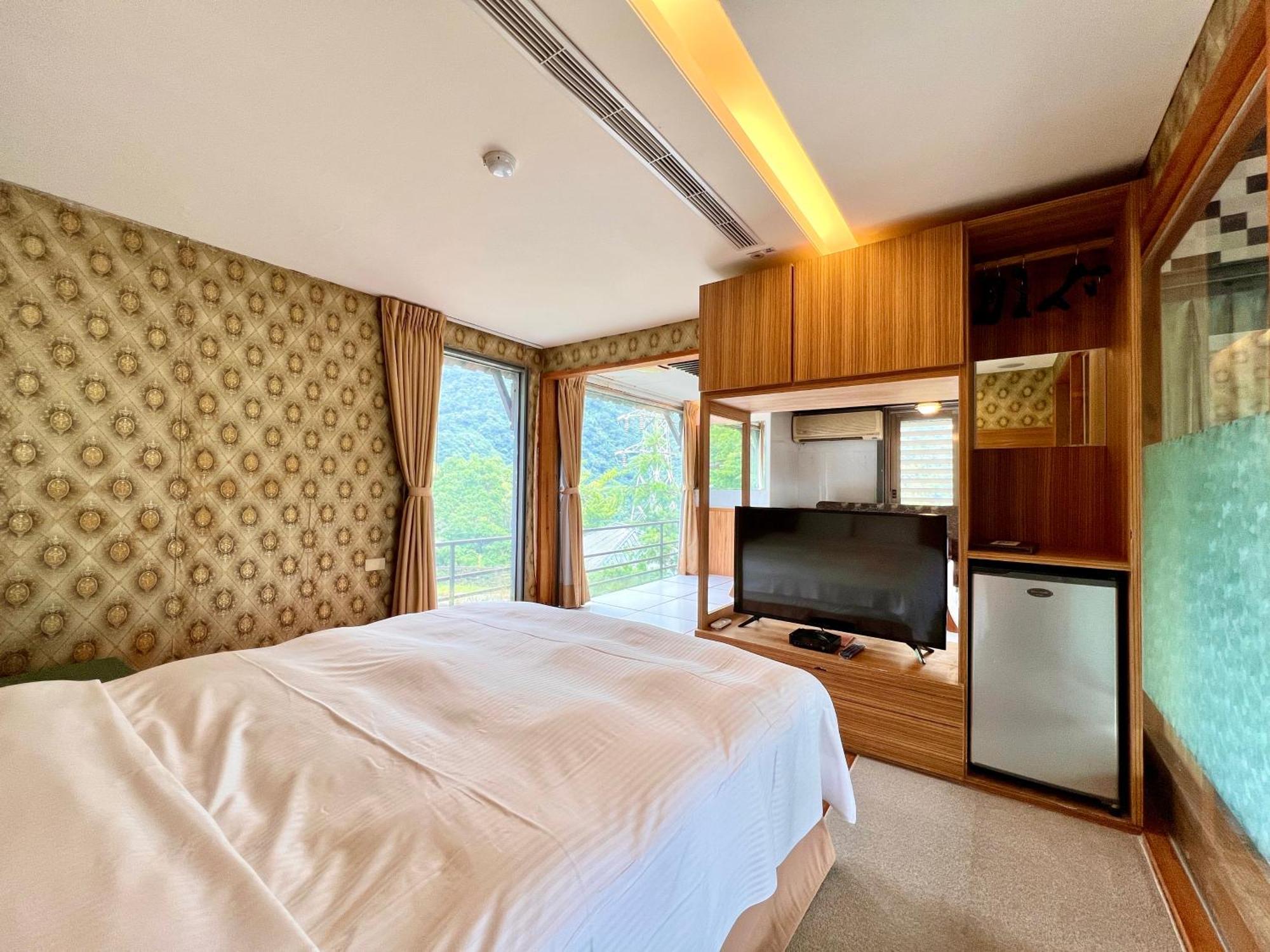 Wulai Sunglyu Hot Spring Resort Exterior photo