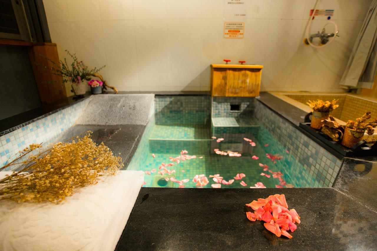 Wulai Sunglyu Hot Spring Resort Exterior photo