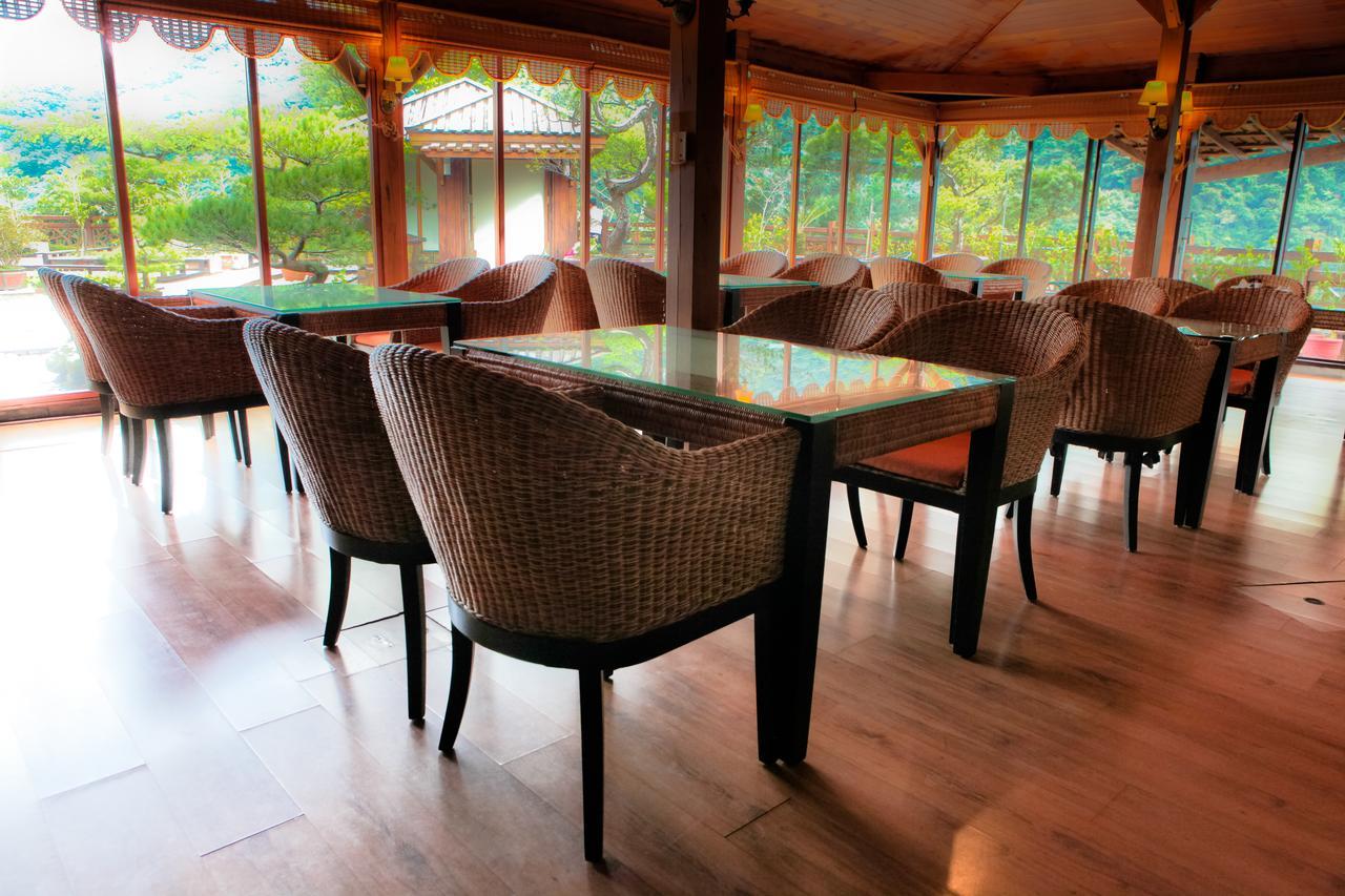 Wulai Sunglyu Hot Spring Resort Exterior photo