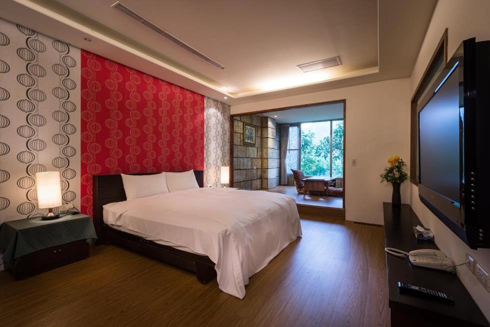 Wulai Sunglyu Hot Spring Resort Exterior photo